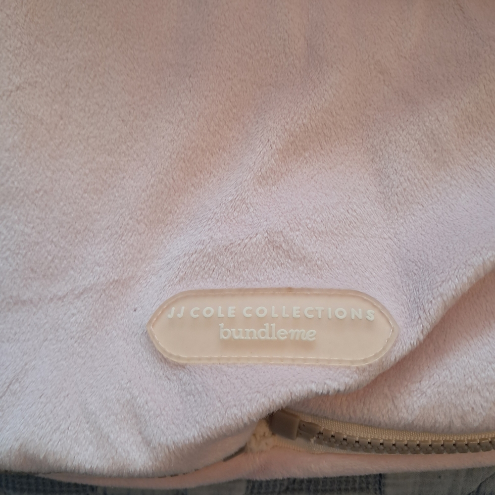 JJ Cole Bundleme in Soft Pink